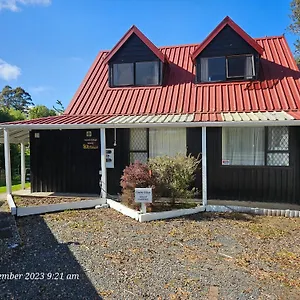 country-cottage-retreat-near-rotorua.rotoruahotelsnz.com/